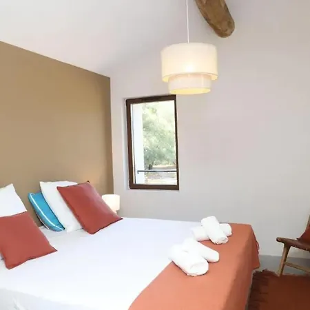 Spacieuse Avec Piscine Privee A Porto-vecchio فيلة *